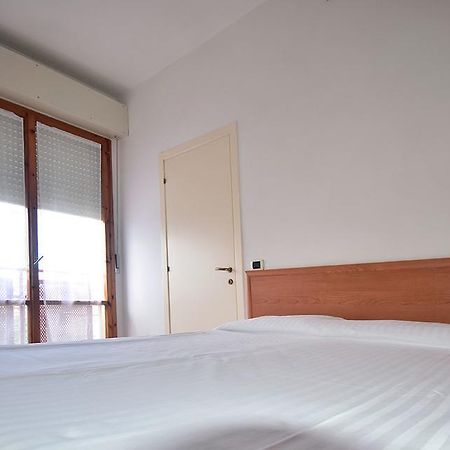 Residence Avana Σενιγκάλια Εξωτερικό φωτογραφία