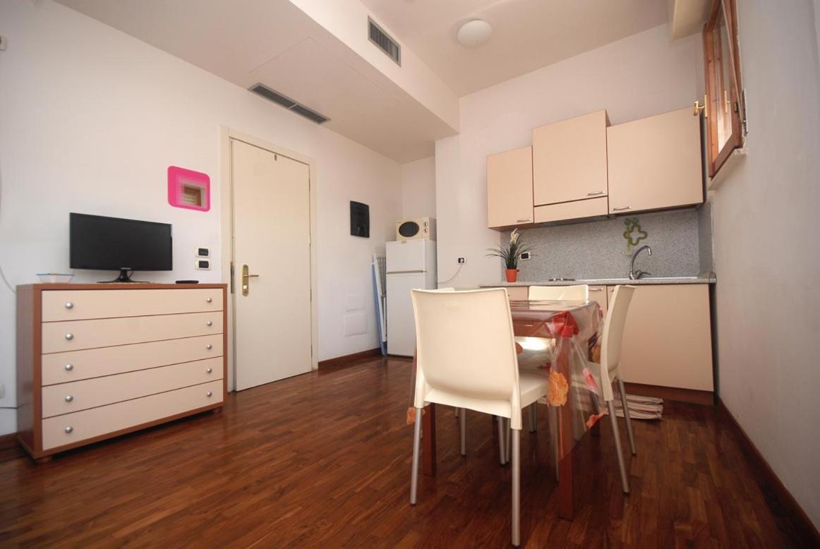Residence Avana Σενιγκάλια Εξωτερικό φωτογραφία