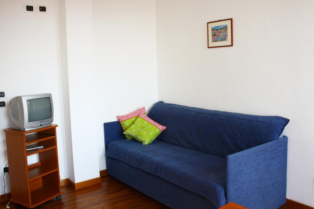 Residence Avana Σενιγκάλια Δωμάτιο φωτογραφία