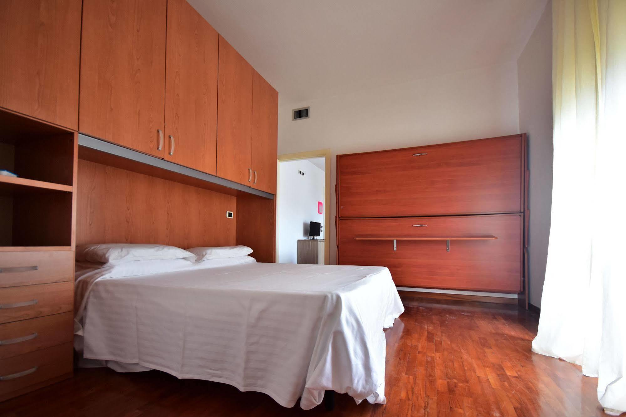 Residence Avana Σενιγκάλια Εξωτερικό φωτογραφία
